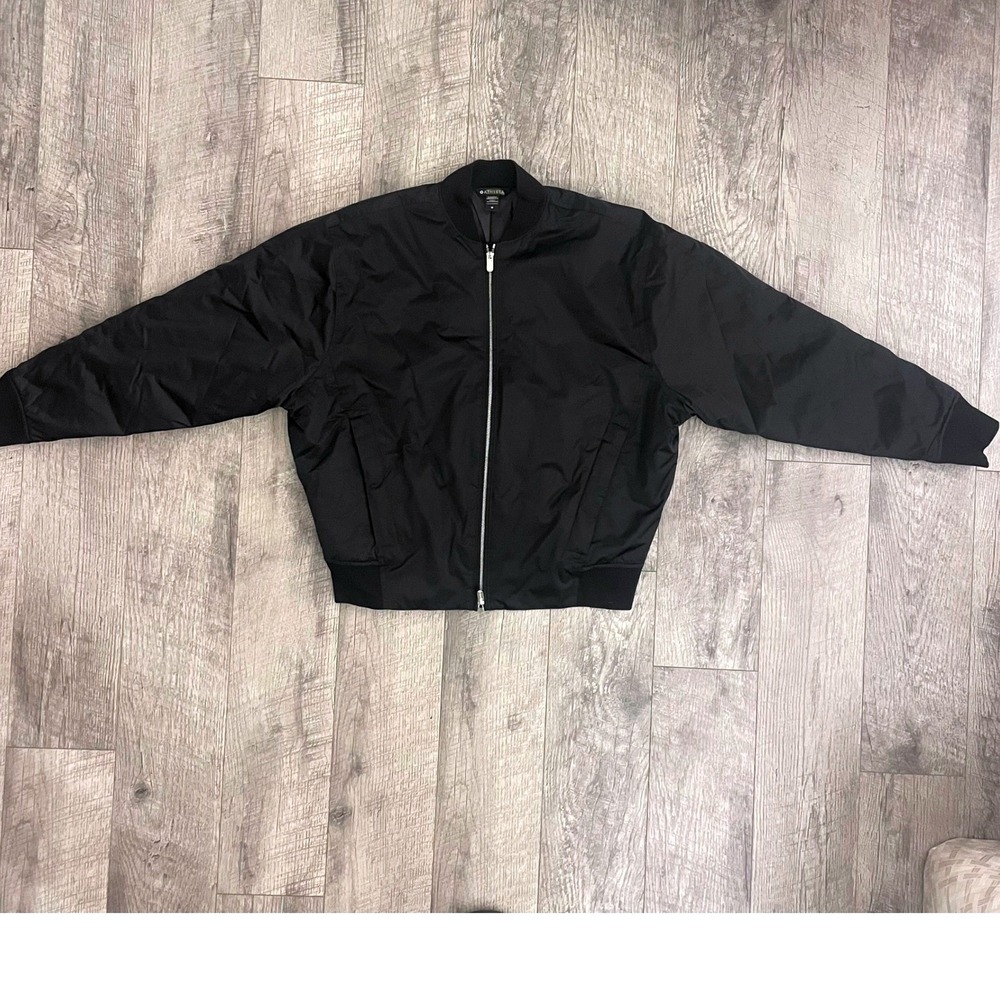 Athleta Womens Black Bomber Jacket Full Zip Quilted Insulated Size M Medium‎